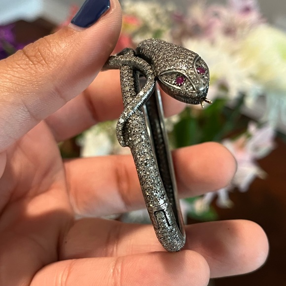 Diamond snake bracelet - Picture 3 of 5